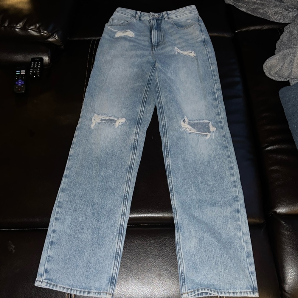 Destroyed pacsun 90s boyfriend jeans